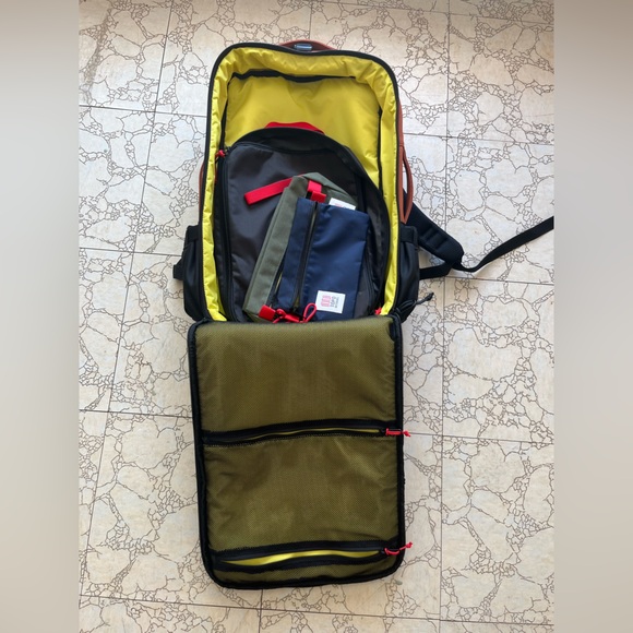 Topo Global Travel 30L w/ Packing Bags - Picture 4 of 6